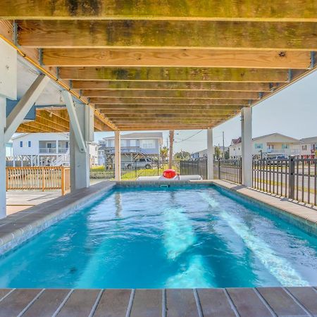 Waterfront North Myrtle Beach Home With Pool And Deck Exterior photo