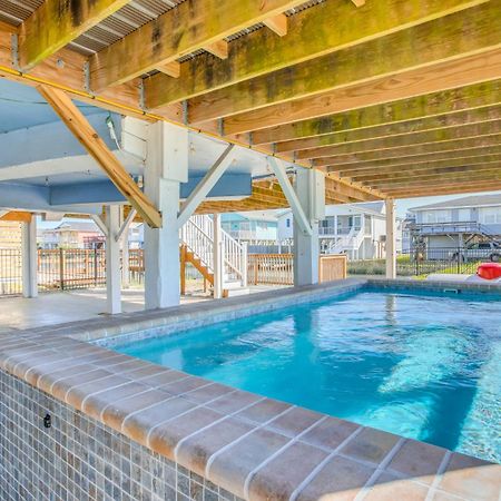 Waterfront North Myrtle Beach Home With Pool And Deck Exterior photo