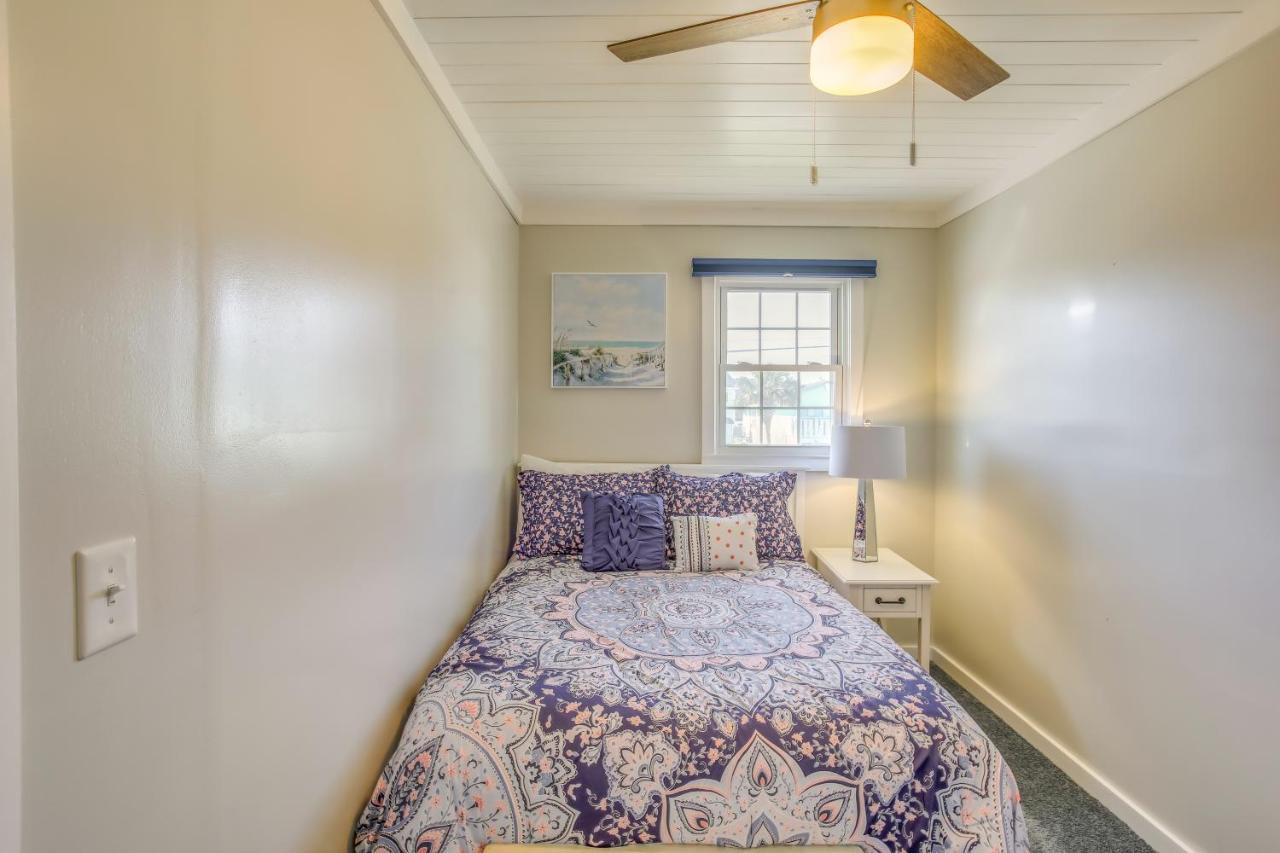 Waterfront North Myrtle Beach Home With Pool And Deck Exterior photo