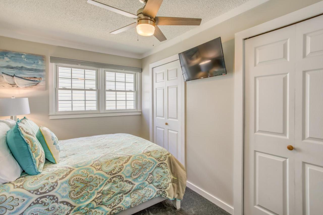 Waterfront North Myrtle Beach Home With Pool And Deck Exterior photo