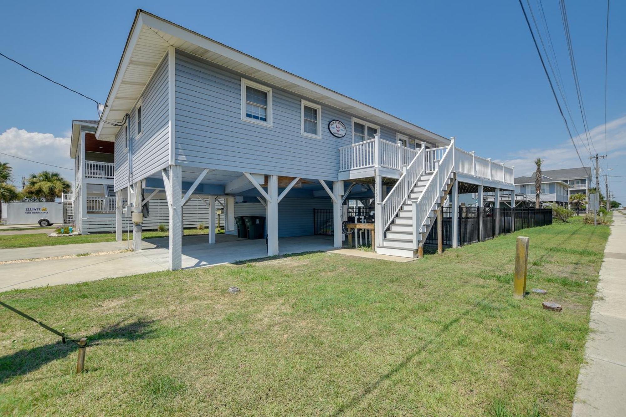 Waterfront North Myrtle Beach Home With Pool And Deck Exterior photo